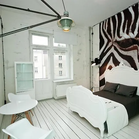 Loft Sen Pszczoly Апартаменти Варшава